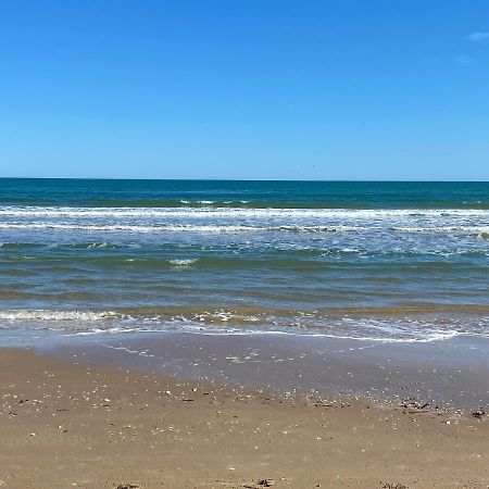 South Padre Island Beach House Retreat Downstairs מראה חיצוני תמונה